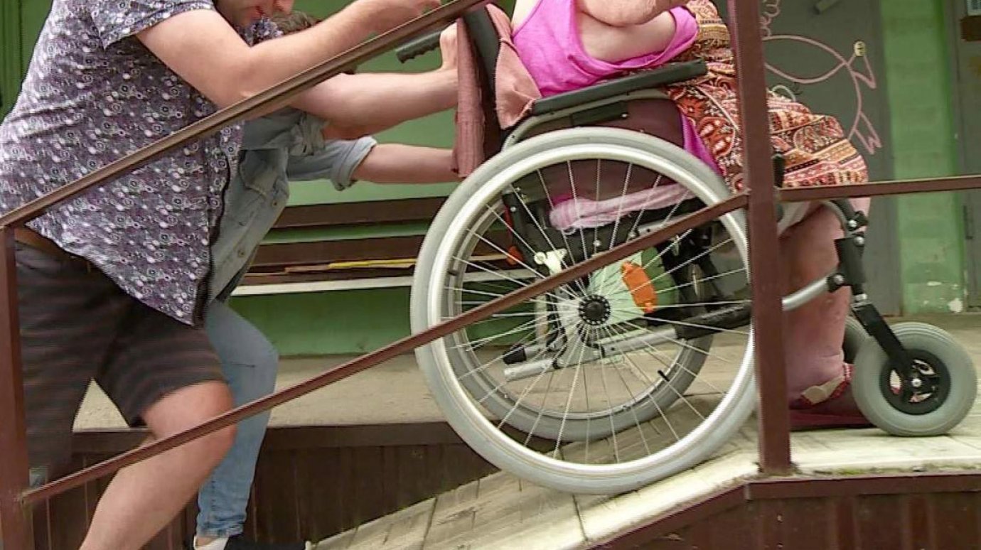 Недоступная среда: здания в Пензе назвали неудобными для инвалидов