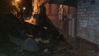 На проспекте Победы вход в подъезд завалили строительным мусором