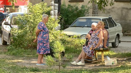 Жители домов на улице Чаадаева отстояли парковку во дворе