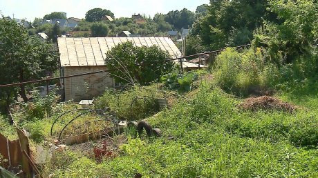 Жители домов на Овражной боятся разрушений из-за потоков воды