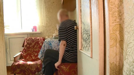 В Пензе пенсионера ограбили в собственной квартире