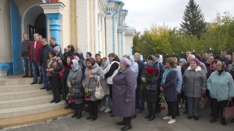 Кузнечане проводили в последний путь погибшего на Украине земляка