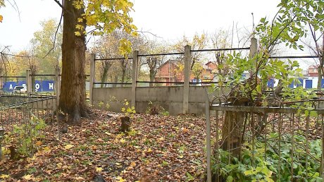 В Пензе начали разбирать ограду русско-польского кладбища