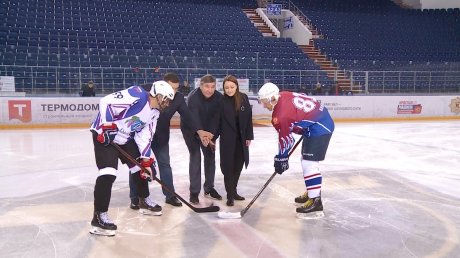 В Пензе стартовал хоккейный турнир имени Александра Кожевникова