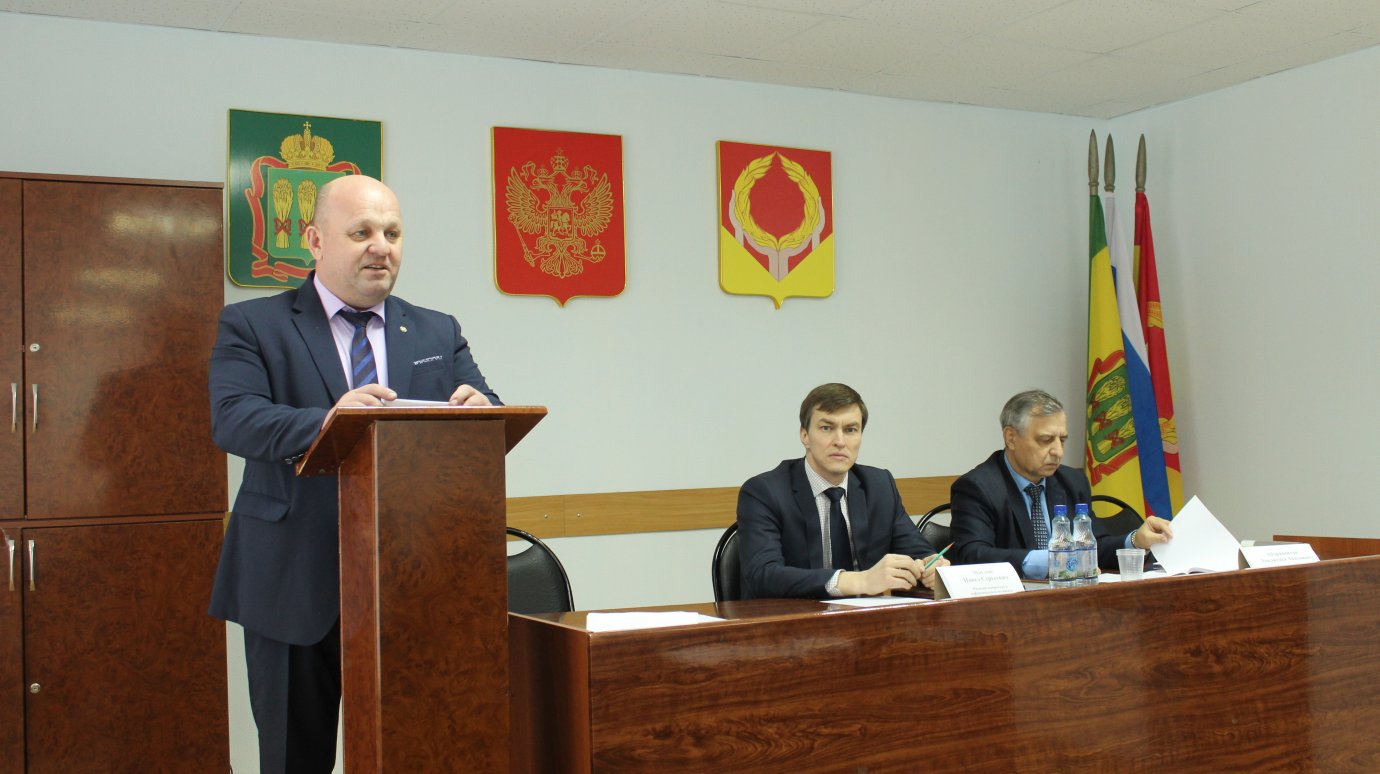 Юрий Моисеев остался во главе администрации Неверкинского района