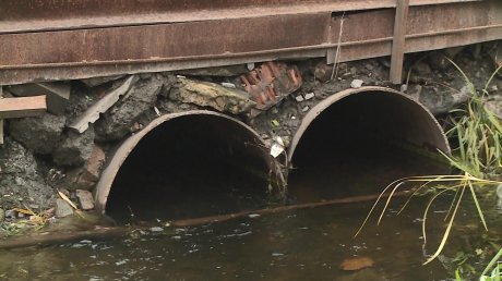 В Нахаловке мост через ручей Прокоп стал опасен для использования