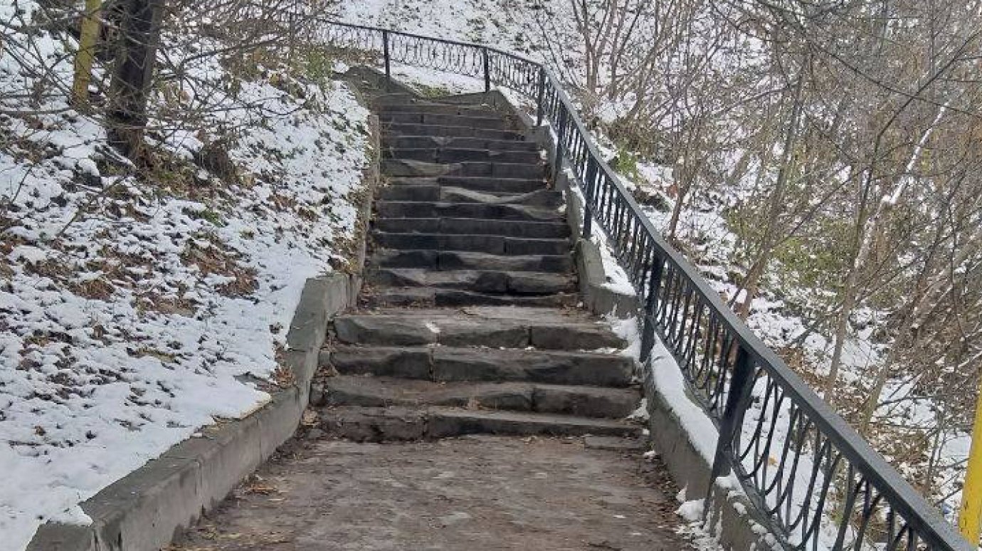 Возможность ремонта лестницы у Первопоселенца рассмотрят не скоро