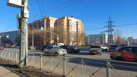 В Терновке потухший светофор решил проблему на перекрестке