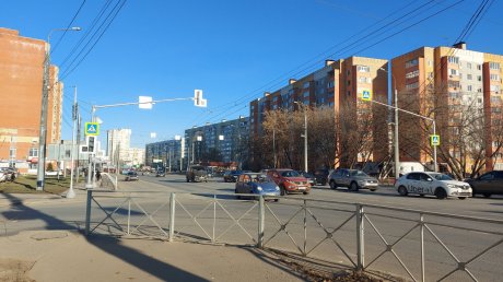 В Терновке потухший светофор решил проблему на перекрестке