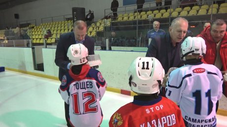 В Кузнецке провели межрегиональный турнир хоккейных школ