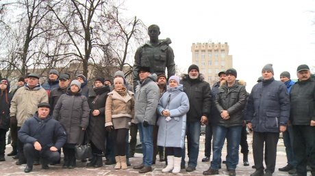 В Пензе почтили память погибших в вооруженном конфликте в Чечне