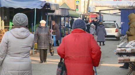 Дорога у рынка на улице Кижеватова пришла в негодность