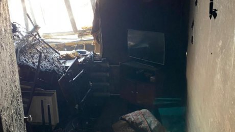 В Кузнецке при пожаре в многоэтажном доме погиб человек