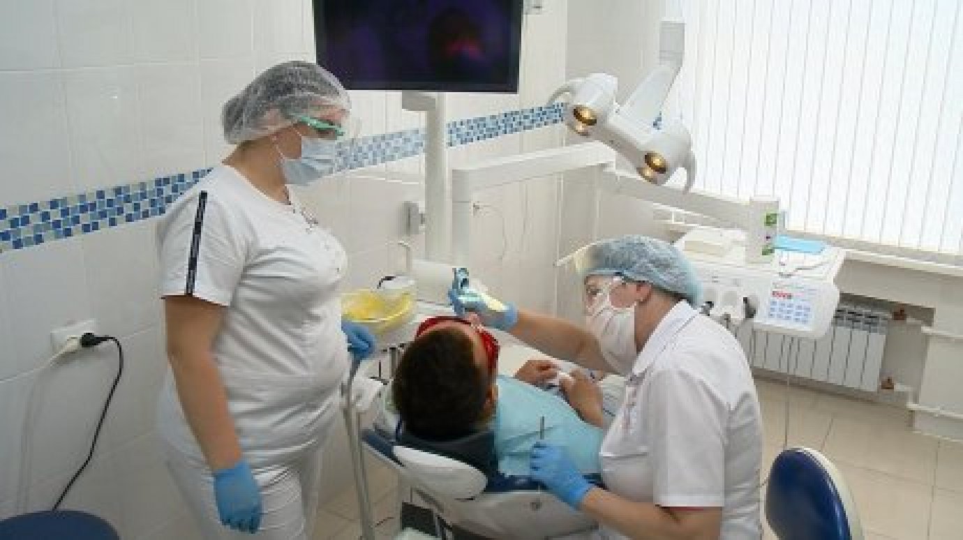 Россиянин избил стоматолога после отказа вырвать ребенку молочный зуб