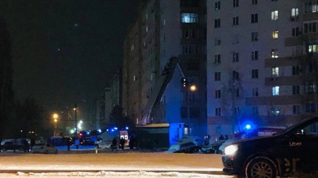 В Терновке из пожара в десятиэтажном доме спасли трех человек