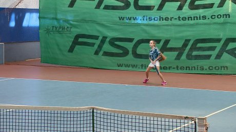 В Пензе теннисисты младше 15 лет сошлись на открытом первенстве