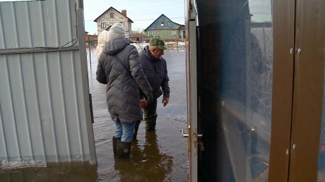 Поселок Мичуринский начал уходить под воду