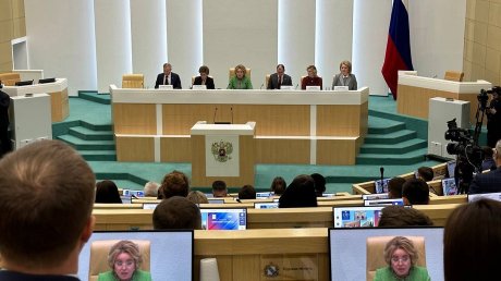 Николай Кузяков принял участие в заседании молодых законодателей