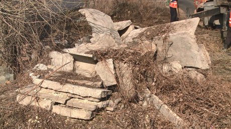 В Пензе начали собирать брошенные на улицах стройматериалы