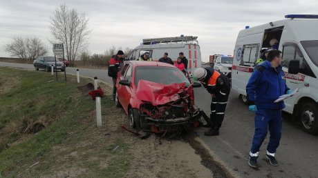 В Пензенском районе столкнулись Chevrolet и КамАЗ, ранены женщины