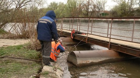 В Пензе восстановили понтонный мост через Суру
