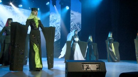 Худрук «Театра моды Ольги Букиной» отметила юбилей концертом