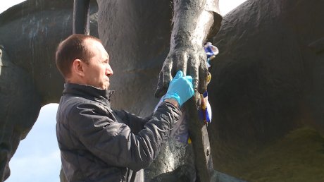 Пензенцы принялись чистить городские памятники