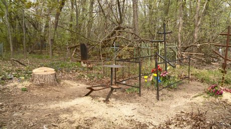 На русско-польском кладбище повредили могилу офицера