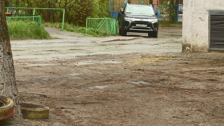 Обустройство парковки на Ладожской возмутило местных жителей
