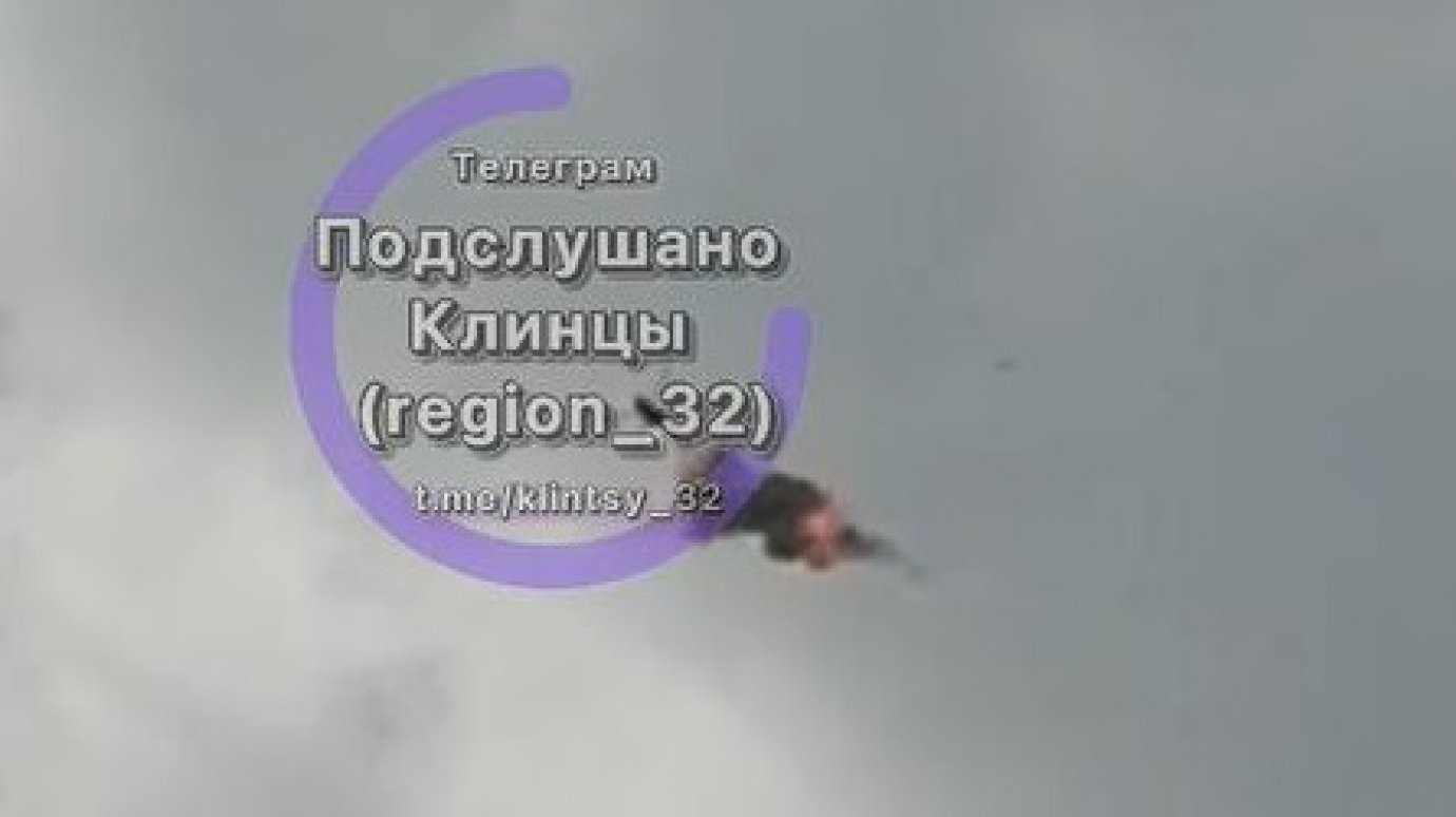 Вертолет и истребитель Су-34 рухнули в Брянской области. Что известно о крушении и жертвах?