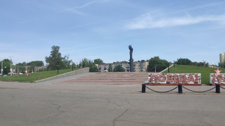 В Пензе почти погас Вечный огонь у памятника Победы