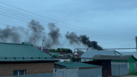 В Пензе на улице Кривозерье загорелся склад