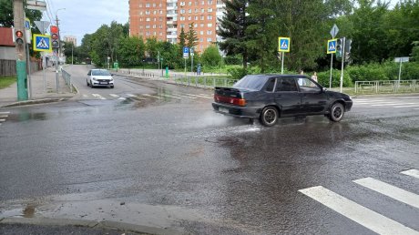 Коммунальная авария на улице Красной оставила дома без воды