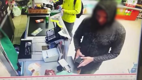 В Пензе кража кошелька в магазине попала на камеру
