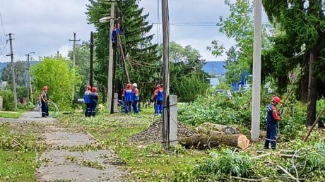 Ураган в Никольске: человеческих жертв удалось избежать
