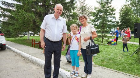 Вадим Супиков принял участие в акции «Собери ребенка в школу»