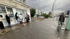 Пензенцы мокнут под дождем на остановках без павильонов