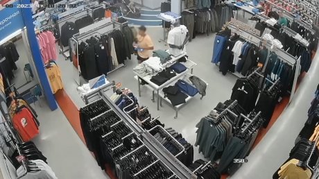 Пензенец дважды обокрал торговый центр и попал на видео