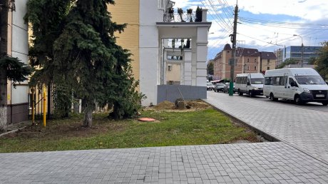 У особняка на улице Кирова исчез строительный мусор