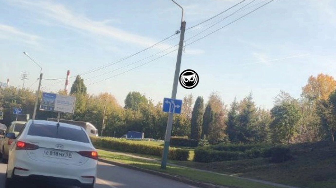 На перекрестке Вишневой и Воронова появился новый дорожный знак