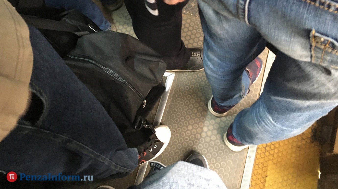 Пассажирам тесно - не хватает места: Алексей Костин ответил на 6 вопросов пензенцев
