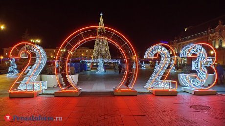 К Новому году на площади Ленина установят 2 числовые инсталляции