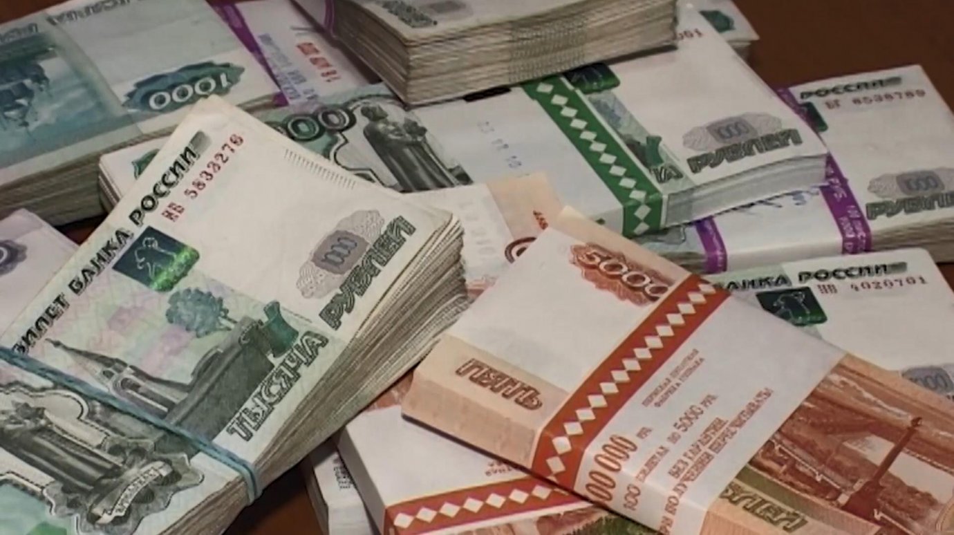 Пензенец перевел неизвестным 11 млн рублей в надежде заработать