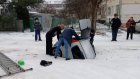 В российском регионе автомобиль провалился под землю