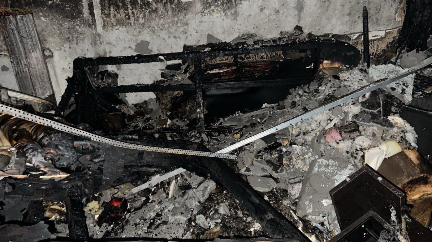 МЧС: Пожар на улице Кижеватова случился из-за зарядного устройства