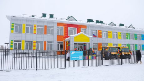 В Большом Вьясе открыли новую школу на 160 мест