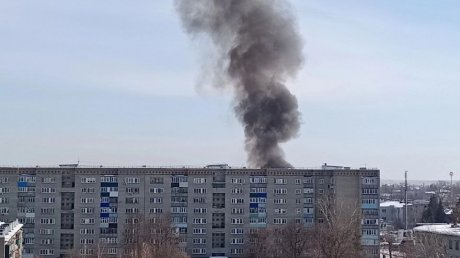 Жители Кузнецка делятся кадрами сильного пожара
