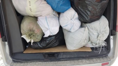В районы Пензенской области отправили 150 мешков одежды и обуви