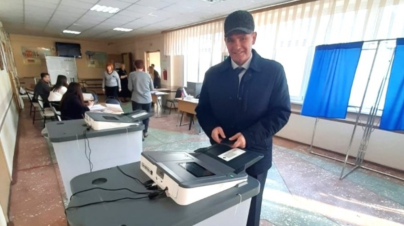 Владимир Мутовкин отдал голос на выборах Президента РФ