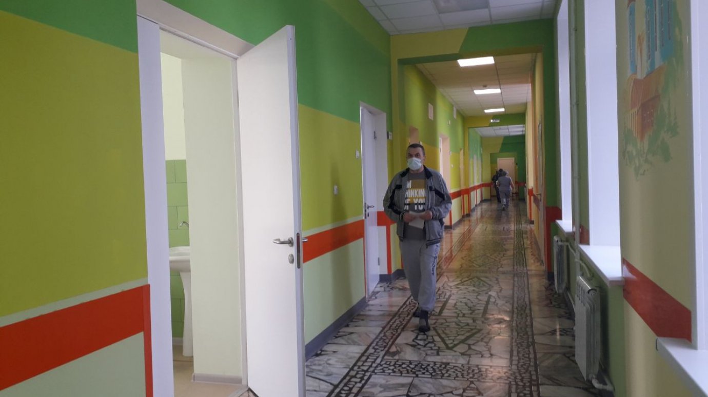 В главный корпус сердобской больницы вернулись медики и пациенты